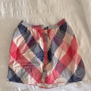 Above the knee skirt with pockets